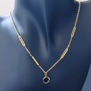 Collier | Quarto